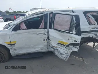 2016 Chevrolet Tahoe Commercial z VIN 1GNLCDEC9GR299693, wystawiony jako IAAI lot #42630221 z przebiegiem 127 081 mil mil oraz . Historia ofert i sprzedaży dostępna na DreamBid. Obrazek 14.