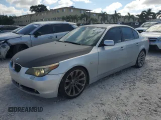 2007 BMW 5 Series 550i with VIN WBANB53527CP07613, listed as a Copart auction lot 44318875 with 119,990 mi miles and Clean Title. Bid and sale history available at carsss.com. Image 1.