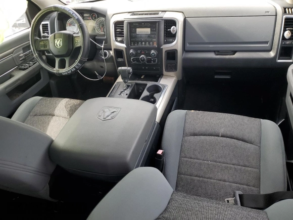 2013 Ram 1500 Big Horn z VIN 1C6RR6GT3DS532313, wystawiony jako Copart lot #45599005 z przebiegiem 124 992 mil mil oraz Szkoda całkowita • Salvage title. Historia ofert i sprzedaży dostępna na DreamBid. Obrazek 8.