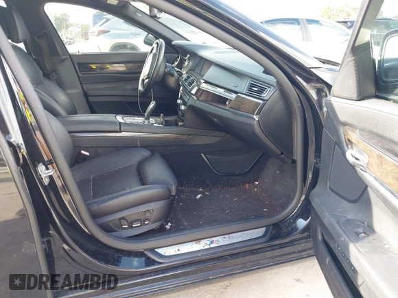 2012 BMW 7 Series 740Li with VIN WBAKB4C57CC576203, listed as a IAAI auction lot 42792281 with 91,705 mi miles and . Bid and sale history available at DreamBid. Image 5.