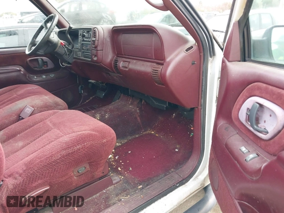 1997 Chevrolet Silverado 1500 with VIN 2GCEK19R7V1238673, listed as a IAAI auction lot 41719187 with 262,800 mi miles and . Bid and sale history available at DreamBid. Image 5.