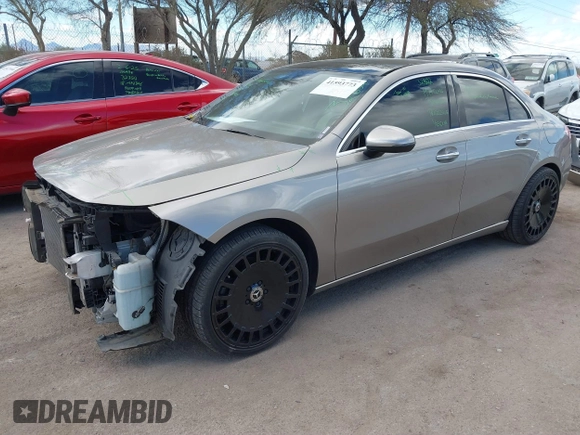 2019 Mercedes-Benz A 220 with VIN WDD3G4EB0KW002184, listed as a IAAI auction lot 41593773 with 38,476 mi miles and . Bid and sale history available at DreamBid. Image 18.