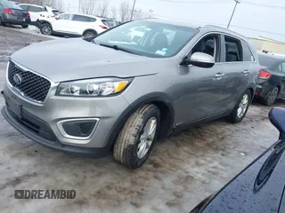 2018 Kia Sorento LX with VIN 5XYPGDA3XJG407247, listed as a IAAI auction lot 41639631 with 127,327 mi miles. Bid and sale history available at carsss.com. Image 17.