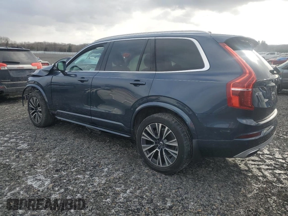 2021 Volvo XC90 Momentum with VIN YV4102PK4M1714699, listed as a Copart auction lot 44028445 with 0 mi miles and Salvage Title. Bid and sale history available at carsss.com. Image 2.