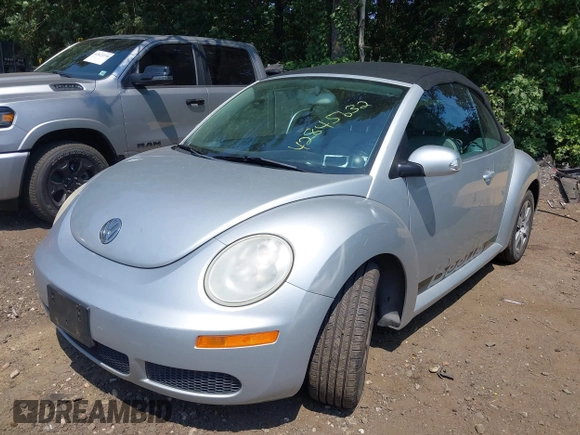 2006 Volkswagen Beetle with VIN 3VWRG31Y36M319727, listed as a IAAI auction lot 42845632 with 103,808 mi miles and . Bid and sale history available at DreamBid. Image 2.