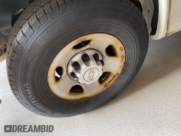 2015 Chevrolet Express Cargo with VIN 1GCWGFCG0F1145334, listed as a IAAI auction lot 42610461 with 143,162 mi miles and . Bid and sale history available at DreamBid. Image 21.