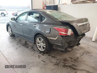 2015 Nissan Altima SL with VIN 1N4BL3AP0FC213069, listed as a IAAI auction lot 41931428 with 172,215 mi miles and . Bid and sale history available at carsss.com. Image 3.