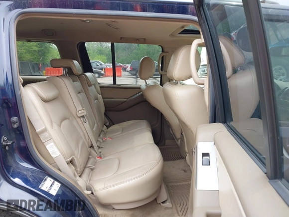 2007 Nissan Pathfinder SE z VIN 5N1AR18W17C630980, wystawiony jako IAAI lot #42110146 z przebiegiem 180 858 mil mil oraz . Historia ofert i sprzedaży dostępna na DreamBid. Obrazek 8.