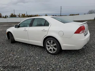2010 Mercury Milan Premier with VIN 3MEHM0CG2AR606531, listed as a Copart auction lot 81759854 with 0 mi miles and Salvage Title. Bid and sale history available at carsss.com. Image 2.