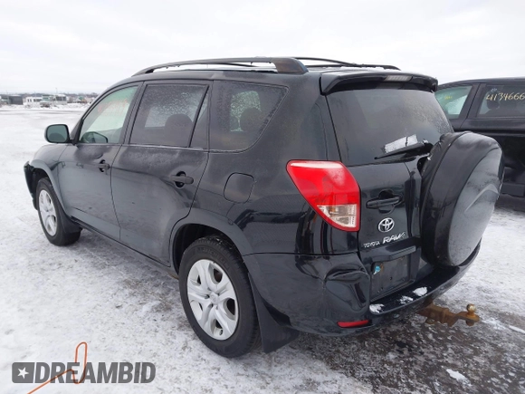 2007 Toyota RAV4 with VIN JTMBD33V276052548, listed as a IAAI auction lot 41355419 with 181,165 mi miles. Bid and sale history available at carsss.com. Image 3.