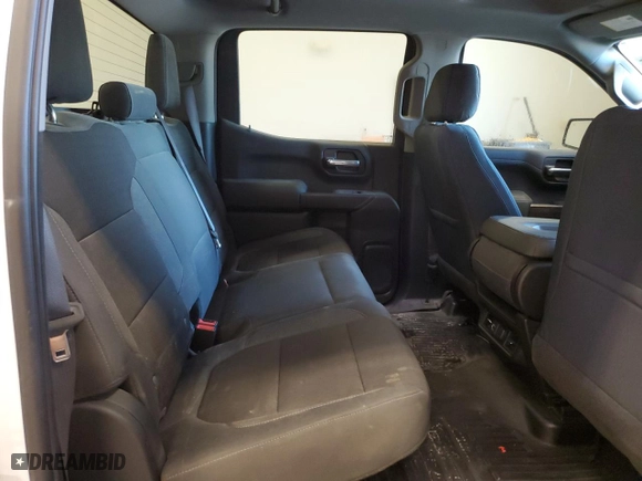 2019 Chevrolet Silverado 1500 LT with VIN 3GCUYDED5KG206653, listed as a Copart auction lot 52572755 with 113,897 mi miles and Clean Title. Bid and sale history available at carsss.com. Image 10.