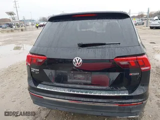 2019 Volkswagen Tiguan SEL Premium with VIN 3VV4B7AXXKM053709, listed as a IAAI auction lot 40840656 with 60,970 mi miles. Bid and sale history available at carsss.com. Image 16.