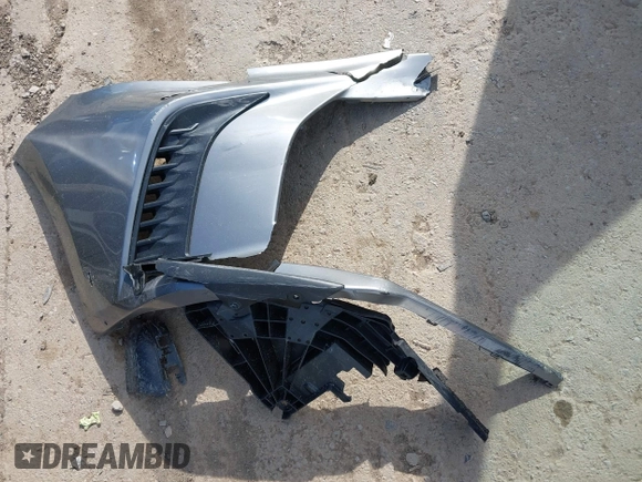 2025 Toyota Camry LE z VIN 4T1DAACK9SU518259, wystawiony jako IAAI lot #42225124 z przebiegiem 222 mil mil oraz . Historia ofert i sprzedaży dostępna na DreamBid. Obrazek 12.