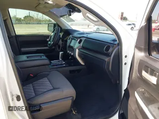 2018 Toyota Tundra 2WD SR5 with VIN 5TFEM5F11JX128585, listed as a IAAI auction lot 41965169 with 83,149 mi miles. Bid and sale history available at carsss.com. Image 5.