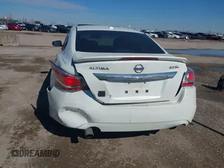 2015 Nissan Altima S z VIN 1N4BL3AP7FC436368, wystawiony jako IAAI lot #41609849 z przebiegiem 228 598 mil mil oraz . Historia ofert i sprzedaży dostępna na DreamBid. Obrazek 6.