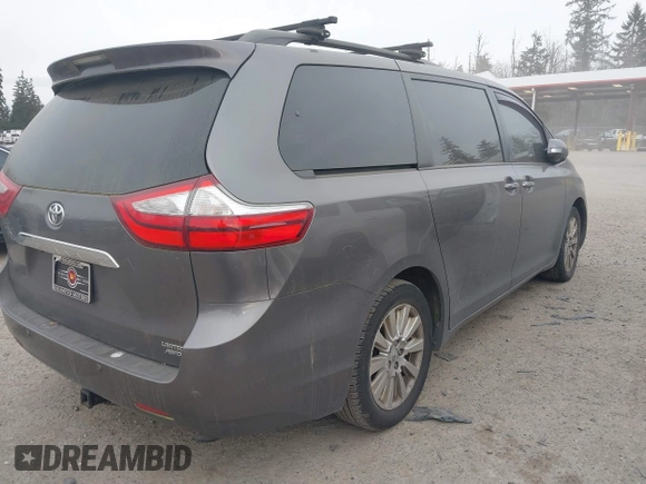2015 Toyota Sienna Ltd with VIN 5TDDK3DC4FS096867, listed as a IAAI auction lot 41451129 with 226,548 mi miles. Bid and sale history available at carsss.com. Image 4.