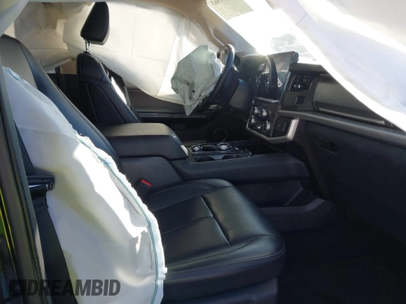 2024 Ford Expedition Max XLT with VIN 1FMJK1J83REA13961, listed as a IAAI auction lot 41411863 with 40,254 mi miles and . Bid and sale history available at DreamBid. Image 5.