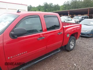 2007 Chevrolet Silverado 1500 LS with VIN 3GCEC13C07G546053, listed as a IAAI auction lot 42125119 with 201,358 mi miles. Bid and sale history available at carsss.com. Image 6.