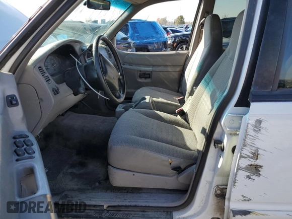 2000 Ford Explorer XLS z VIN 1FMZU72X5YZC38167, wystawiony jako Copart lot #80101584 z przebiegiem 219 698 mil mil oraz Szkoda całkowita • Salvage title. Historia ofert i sprzedaży dostępna na DreamBid. Obrazek 7.