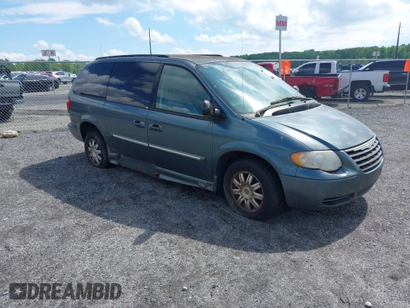 2007 Chrysler Town & Country Touring with VIN 2A4GP54L67R133643, listed as a IAAI auction lot 42275755 with 84,881 mi miles and . Bid and sale history available at DreamBid. Image 1.