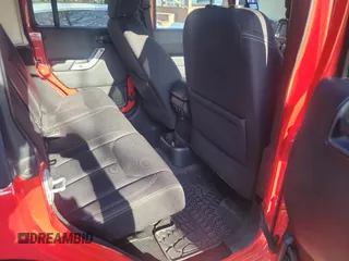 2014 Jeep Wrangler Unlimited Rubicon with VIN 1C4BJWFGXEL197231, listed as a Copart auction lot 49048485 with 90,165 mi miles and Clean Title. Bid and sale history available at carsss.com. Image 6.