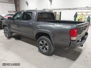 2017 Toyota Tacoma SR5 with VIN 5TFCZ5AN6HX111116, listed as a IAAI auction lot 42054764 with 103,107 mi miles. Bid and sale history available at carsss.com. Image 3.