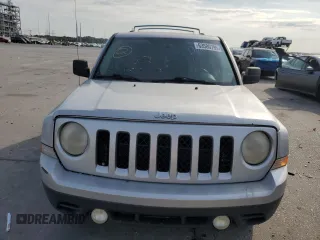 2014 Jeep Patriot Sport with VIN 1C4NJPBA5ED547489, listed as a Copart auction lot 63580795 with 271,303 mi miles and Salvage title. Bid and sale history available at DreamBid. Image 5.