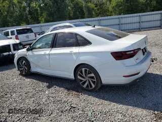 2021 Volkswagen Jetta GLI S z VIN 3VW6T7BU7MM021776, wystawiony jako Copart lot #55020415 z przebiegiem 61 456 mil mil oraz Nie do naprawy. Historia ofert i sprzedaży dostępna na DreamBid. Obrazek 2.
