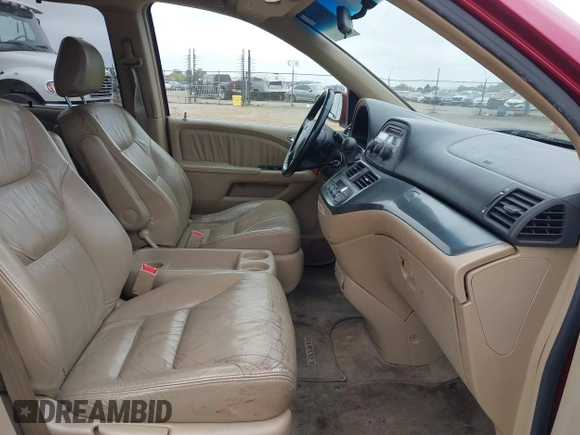 2006 Honda Odyssey EX-L with VIN 5FNRL38696B408404, listed as a IAAI auction lot 42081782 with 229,835 mi miles. Bid and sale history available at carsss.com. Image 5.