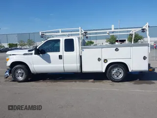 2014 Ford F-250 XLT с VIN 1FT7X2A66EEA48248, выставлен на аукционе IAAI как лот 42230951 с пробегом 180 785 миль миль и . История ставок и продаж доступна на DreamBid. Изображение 14.