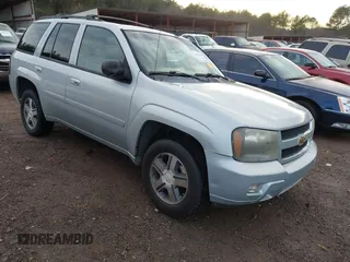 2007 Chevrolet TrailBlazer LS with VIN 1GNDS13SX72241889, listed as a IAAI auction lot 41244149 with 257,485 mi miles and . Bid and sale history available at DreamBid. Image 1.