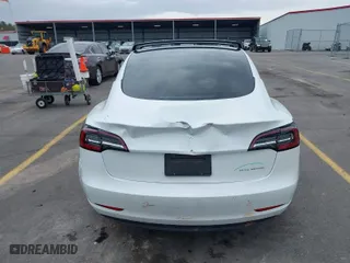 2022 Tesla Model 3 Long Range with VIN 5YJ3E1EB3NF356854, listed as a IAAI auction lot 40948390 with NaN miles. Bid and sale history available at carsss.com. Image 16.