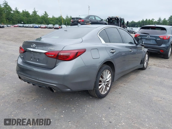 2019 Infiniti Q50 3.0t LUXE with VIN JN1EV7AR1KM559553, listed as a IAAI auction lot 40128019 with 62,272 mi miles. Bid and sale history available at carsss.com. Image 4.