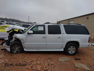 2004 Chevrolet Suburban LS with VIN 1GNEC16Z54J207144, listed as a IAAI auction lot 41244963 with 246,498 mi miles. Bid and sale history available at carsss.com. Image 14.