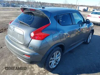 2012 Nissan Juke SV with VIN JN8AF5MV6CT116848, listed as a IAAI auction lot 41353533 with 121,513 mi miles. Bid and sale history available at carsss.com. Image 4.