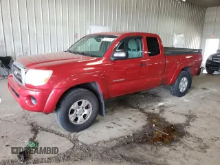 2010 Toyota Tacoma z VIN 5TEUX4EN1AZ735175, wystawiony jako Copart lot #61682895 z przebiegiem 147 309 mil mil oraz Czysty tytuł • Clean title. Historia ofert i sprzedaży dostępna na DreamBid. Obrazek 1.
