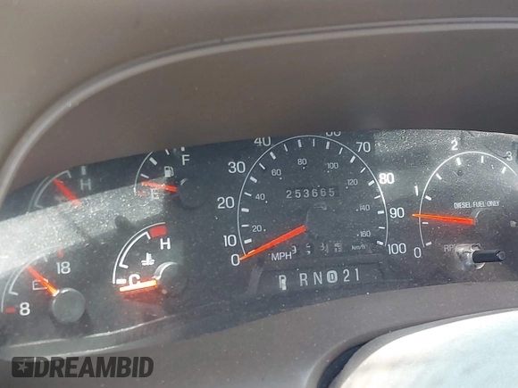 2000 Ford Excursion Limited z VIN 1FMNU42F1YEE50348, wystawiony jako IAAI lot #42212549 z przebiegiem 253 665 mil mil oraz . Historia ofert i sprzedaży dostępna na DreamBid. Obrazek 7.