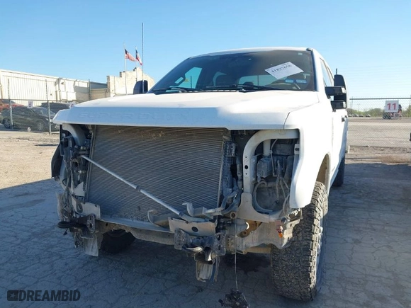 2022 Ford Super Duty F-250 SRW XL with VIN 1FT7W2BT5NEF15523, listed as a IAAI auction lot 41837656 with 37,559 mi miles. Bid and sale history available at carsss.com. Image 6.