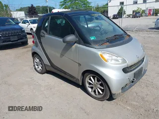 2008 Smart fortwo Passion with VIN WMEEK31X38K170058, listed as a IAAI auction lot 42527032 with 57,414 mi miles and . Bid and sale history available at DreamBid. Image 1.