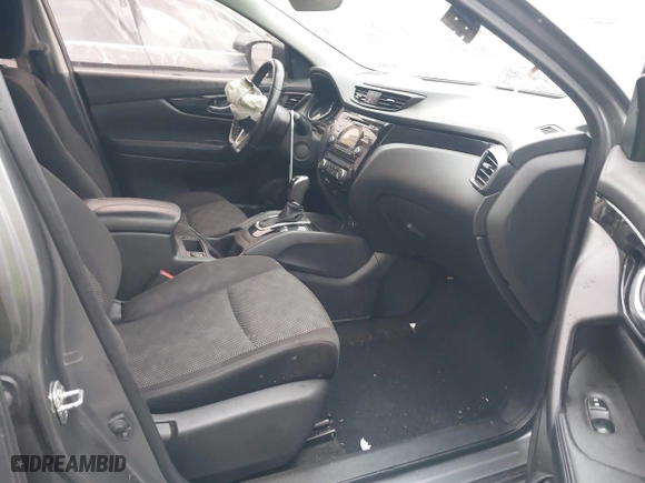 2018 Nissan Rogue Sport S with VIN JN1BJ1CP8JW193830, listed as a IAAI auction lot 41733404 with 80,887 mi miles. Bid and sale history available at carsss.com. Image 5.