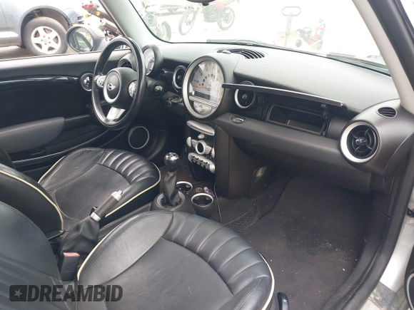 2007 MINI Hardtop S with VIN WMWMF73567TT83738, listed as a IAAI auction lot 42598923 with 133,968 mi miles and . Bid and sale history available at DreamBid. Image 5.