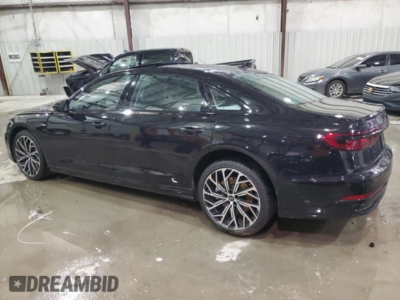 2024 Audi A8 z VIN WAULDAF88RN011314, wystawiony jako Copart lot #44944685 z przebiegiem 5 063 mil mil oraz Szkoda całkowita • Salvage title. Historia ofert i sprzedaży dostępna na DreamBid. Obrazek 2.