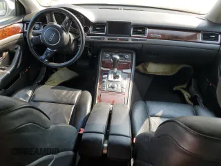 2005 Audi A8 4.2L z VIN WAULL44E55N010807, wystawiony jako Copart lot #70617494 z przebiegiem Nie podano mil oraz Czysty tytuł • Clean title. Historia ofert i sprzedaży dostępna na DreamBid. Obrazek 8.