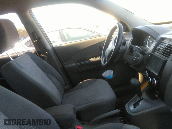 2006 Hyundai Tucson GL with VIN KM8JM12B46U402808, listed as a IAAI auction lot 41902007 with 127,432 mi miles. Bid and sale history available at carsss.com. Image 5.