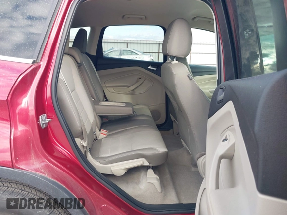 2016 Ford Escape SE with VIN 1FMCU0GX5GUA10252, listed as a IAAI auction lot 41686745 with 37,000 mi miles. Bid and sale history available at carsss.com. Image 8.