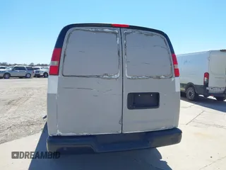 2017 Chevrolet Express Cargo Van with VIN 1GCWGBFFXH1139037, listed as a IAAI auction lot 41784999 with 198,660 mi miles. Bid and sale history available at carsss.com. Image 16.
