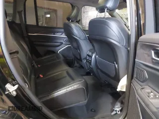 2022 Jeep Grand Cherokee Limited z VIN 1C4RJHBG9N8521577, wystawiony jako IAAI lot #41869992 z przebiegiem 28 095 mil mil oraz . Historia ofert i sprzedaży dostępna na DreamBid. Obrazek 8.