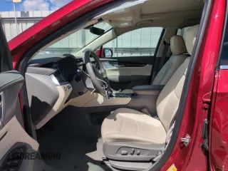 2024 Cadillac XT6 AWD Premium Luxury z VIN 1GYKPDRSXRZ711949, wystawiony jako Copart lot #53997145 z przebiegiem 8529 mil mil oraz Szkody całkowita. Historia ofert i sprzedaży dostępna na DreamBid. Obrazek 7.