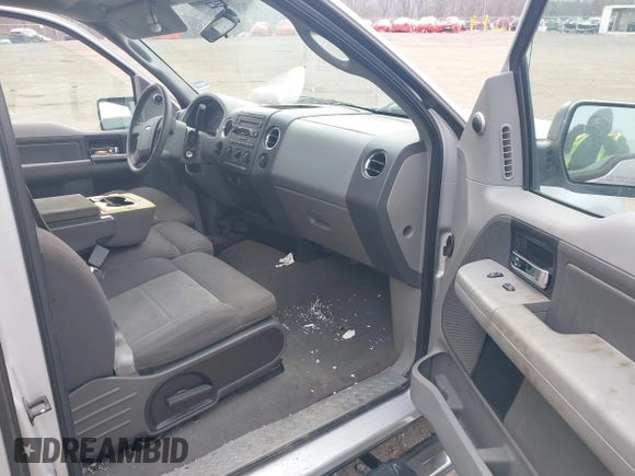 2006 Ford F-150 XL with VIN 1FTPX12V76NB12573, listed as a IAAI auction lot 41354996 with 145,796 mi miles. Bid and sale history available at carsss.com. Image 5.