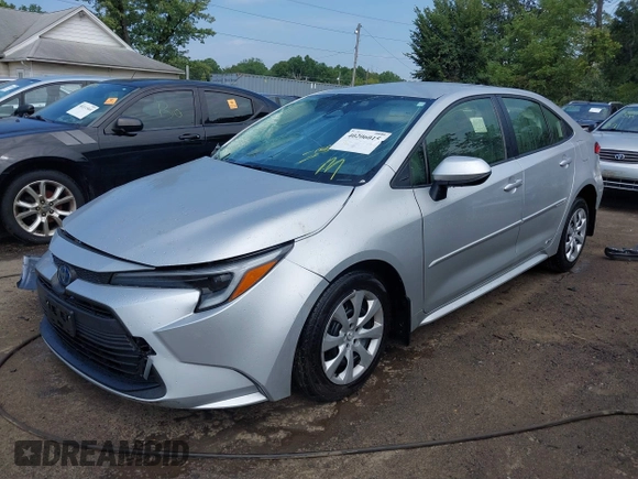 2023 Toyota Corolla Hybrid LE with VIN JTDBDMHE5P3000797, listed as a IAAI auction lot 40206015 with 22,371 mi miles. Bid and sale history available at carsss.com. Image 18.